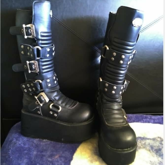 Demonia Ripsaw52 4 Platform Boots 
